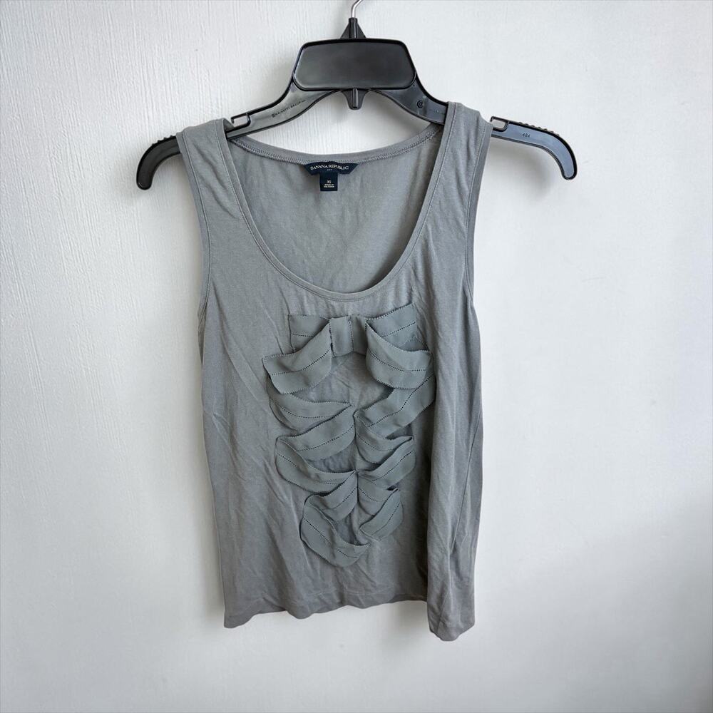 Banana Republic Ruffle Front Sleeveless Tank Top Womens XS Y2KGray Casual